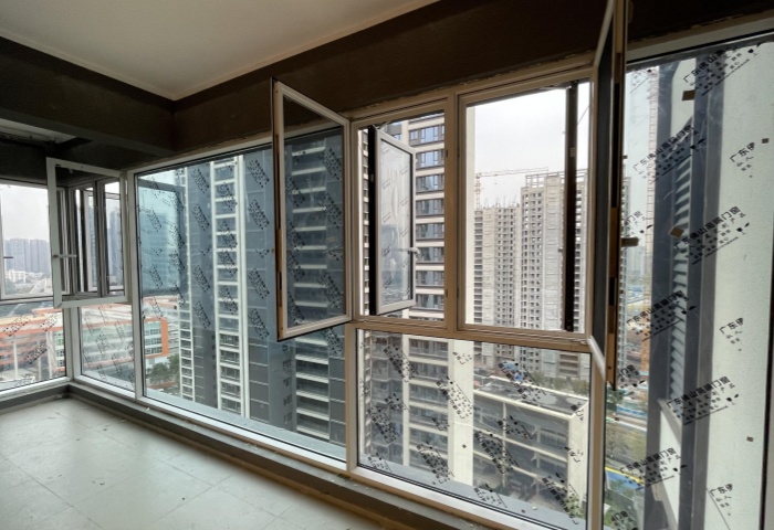 青島裝修，陽臺封窗有哪些注意事項？