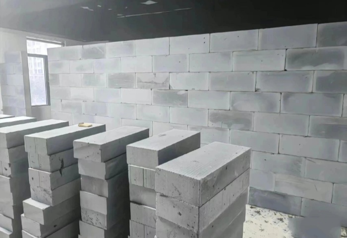 裝修砌墻，輕體磚與紅磚之選 &mdash;&mdash; 青島業(yè)主必看！